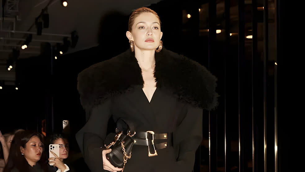 Inspiration from Texan Style and Cowboy Belts in Shiaparelli’s Fashion Show