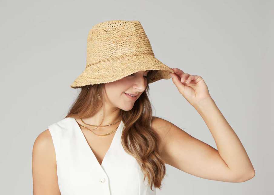 5 Accessories for a Unique Summer Style
