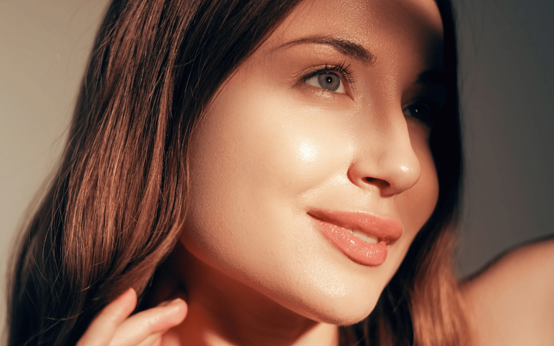 How can you keep your makeup long-lasting in hot weather?