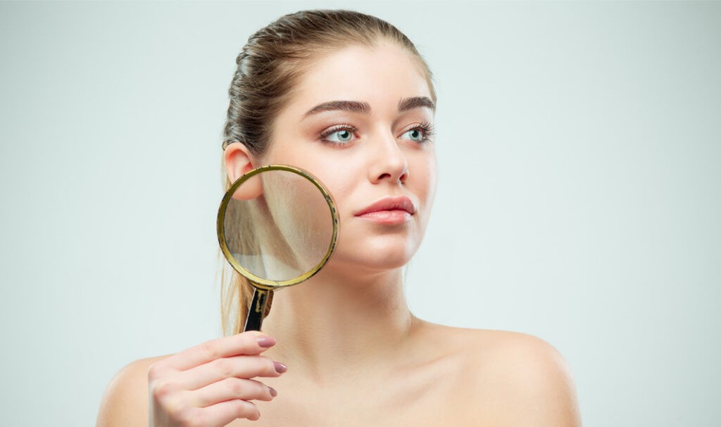 Why Does Skin Become Oily and How Can It Be Managed?