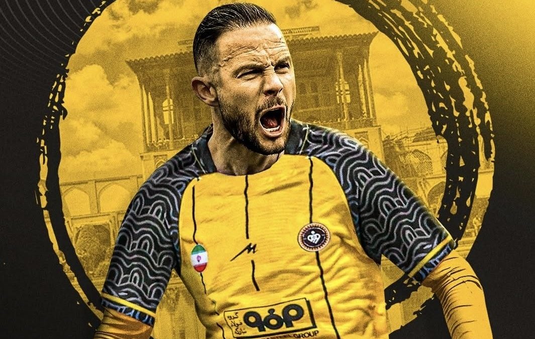 The Spanish winger from Valladolid joins Sepahan as their new signing