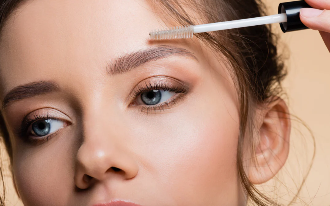What Is the Difference Between Eyebrow Mascara and Eyebrow Powder or Pencil?