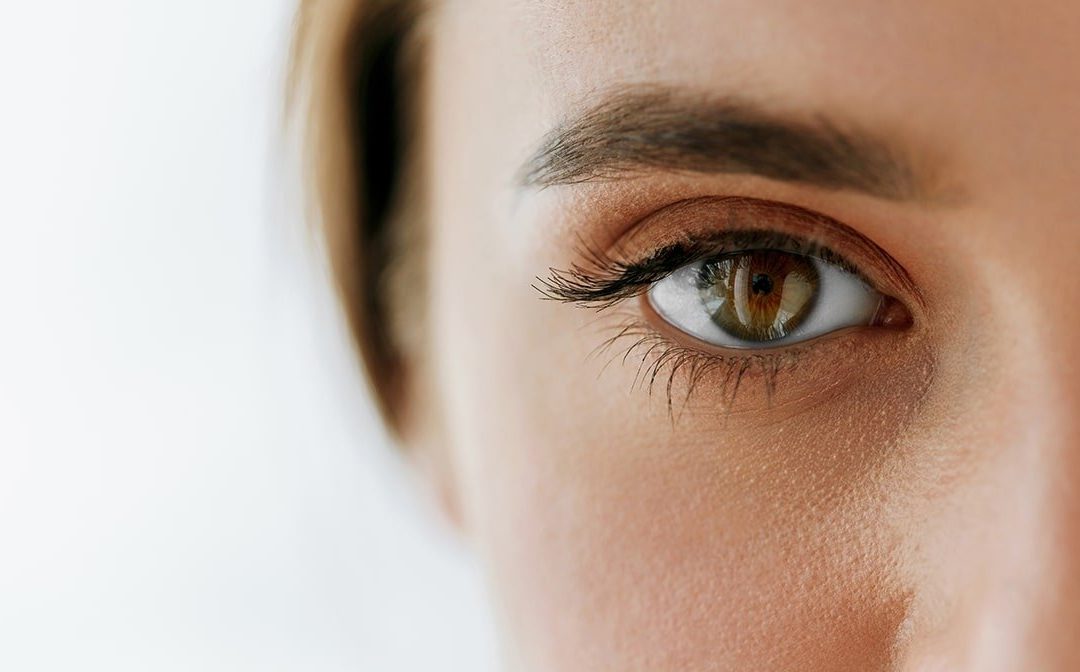 ویژگی‌های بهترین کرم دور چشم زیر ۳۰ سال