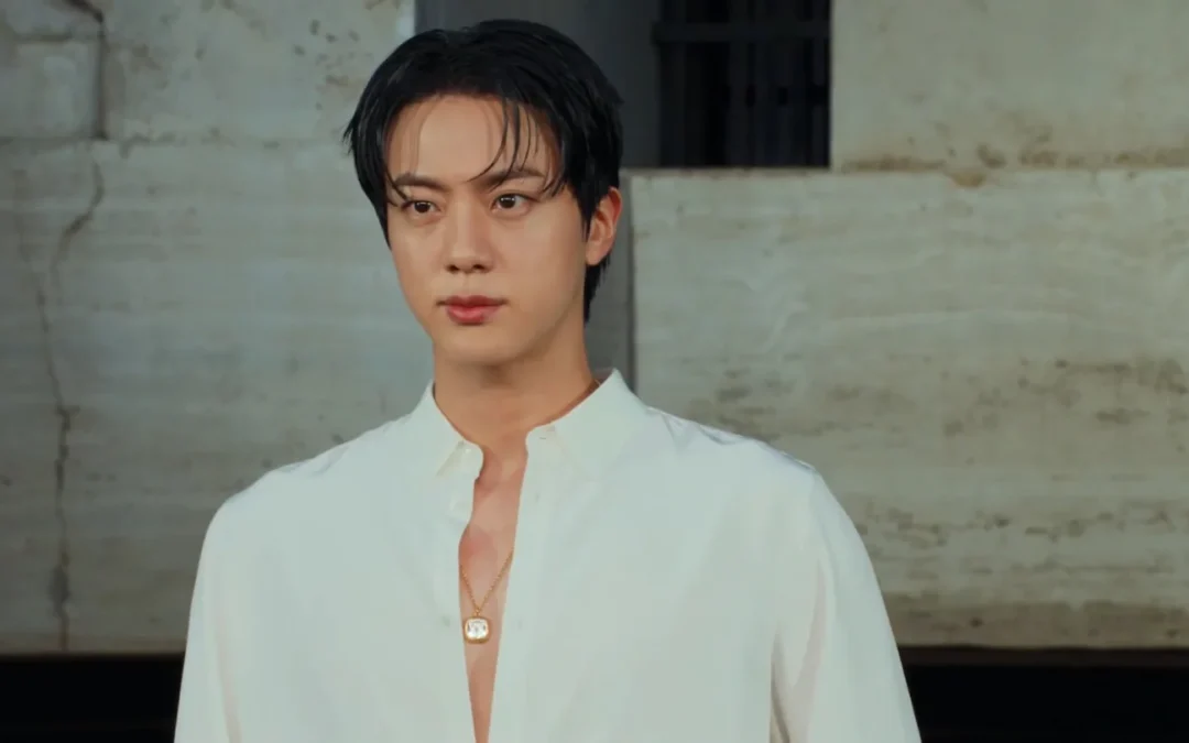 جین BTS، چهره شاخص افتتاحیه کالکشن SS26 گوچی در میلان