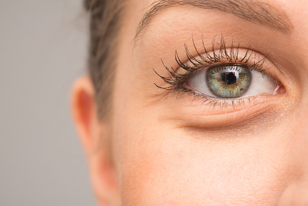 What Causes Eye Puffiness and How to Reduce It?