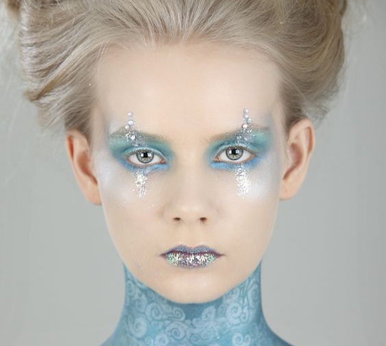 Snowy Makeup: The Perfect Winter Eye Look