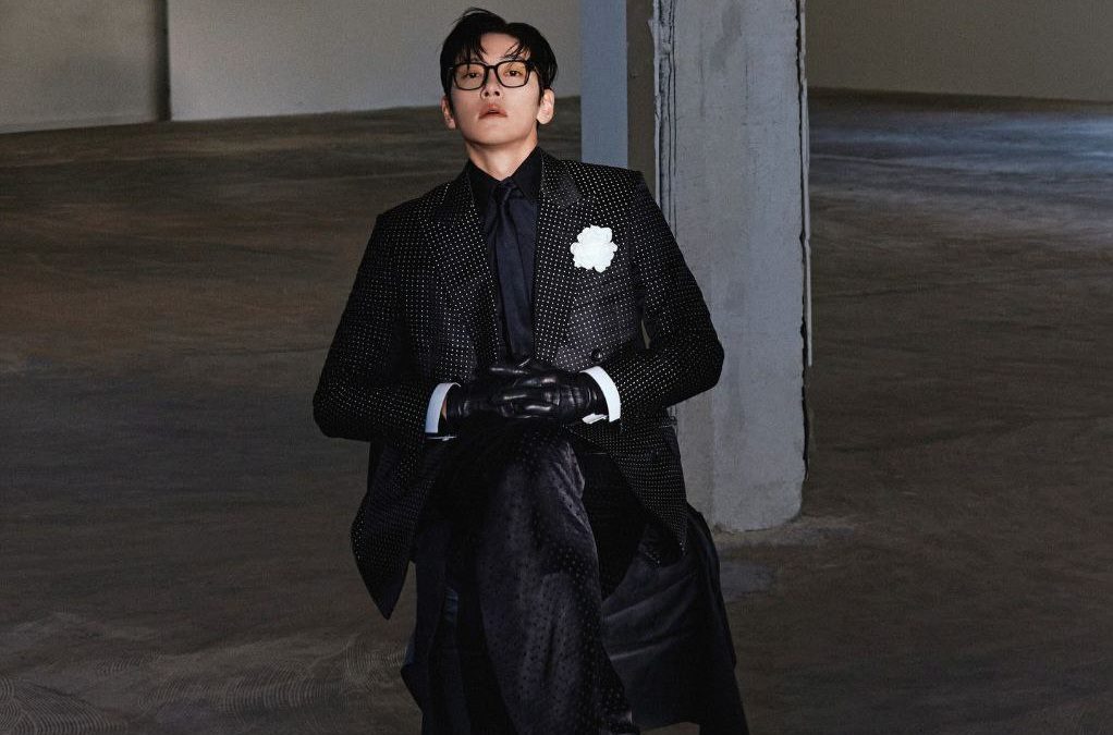 Tom Ford’s first eyewear collection has been unveiled, featuring Ji Chang Wook as its leading face