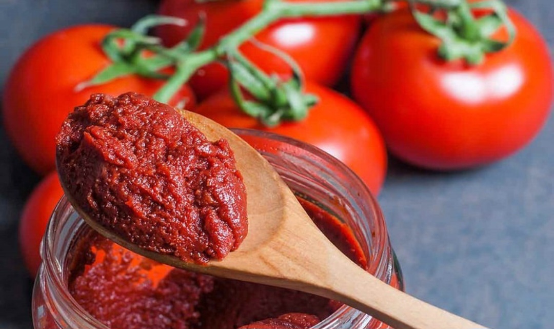 همه آنچه باید درباره رب گوجه فرنگی بدانید