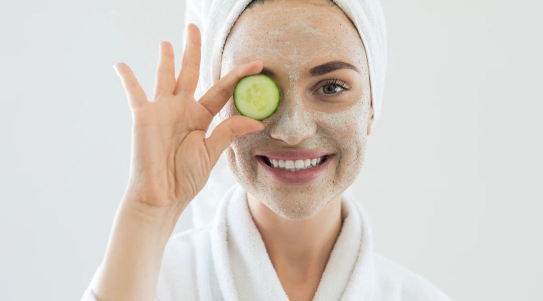 How to Control Acne with Natural Face Masks?